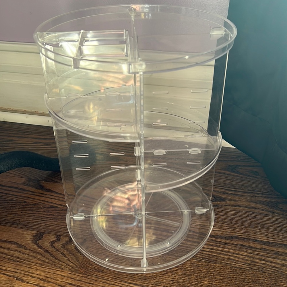 Spinning organizer